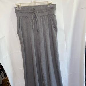 Fabletics yoga style lounge pants